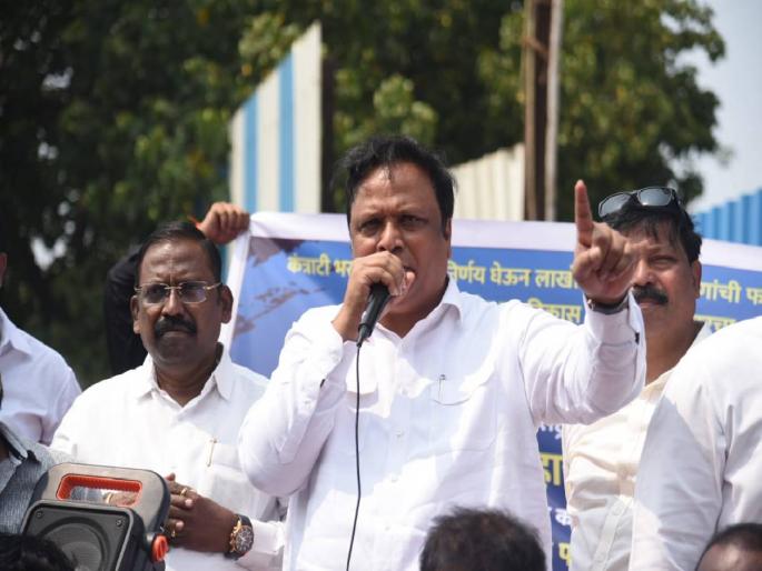 Mumbai BJP organized Nak Ghaso movement against Mahavikas Aghadi | मुंबई भाजपतर्फे महाविकास आघाडीविरोधात 'नाक घासो' आंदोलन Mumbai BJP organized Nak Ghaso movement against Mahavikas Aghadi | मुंबई भाजपतर्फे महाविकास आघाडीविरोधात 'नाक घासो' आंदोलन