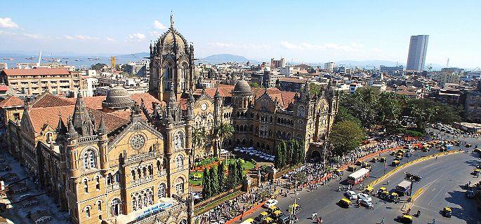 Who will be the Mumbai MP?, Curiosity among the voters | मुंबईचे खासदार कोण होणार?, मतदारांमध्ये उत्सुकता Who will be the Mumbai MP?, Curiosity among the voters | मुंबईचे खासदार कोण होणार?, मतदारांमध्ये उत्सुकता