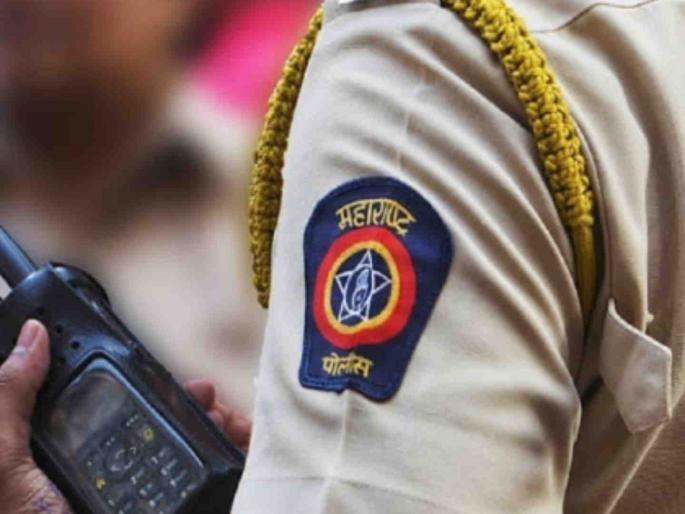 17 mobile phones were stolen at a music concert | म्युझिक कॉन्सर्टमध्ये १७ मोबाइल लंपास 17 mobile phones were stolen at a music concert | म्युझिक कॉन्सर्टमध्ये १७ मोबाइल लंपास