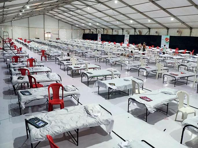 CoronaVirus 67000 beds in covid Care Center in Mumbai are empty | CoronaVirus News: मुंबईत कोविड केअर सेंटरमधील ६७ हजार खाटा रिकाम्या CoronaVirus 67000 beds in covid Care Center in Mumbai are empty | CoronaVirus News: मुंबईत कोविड केअर सेंटरमधील ६७ हजार खाटा रिकाम्या