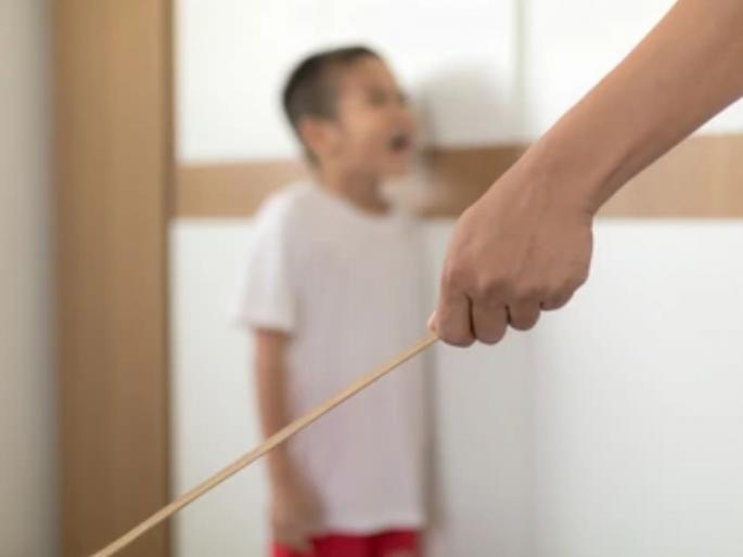 Mumbai: '...then I will kill you', six-year-old boy beaten with wire; Case registered against father in Mumbai | Mumbai: '...तर तुला मारून टाकेन', सहा वर्षांच्या मुलाला वायरने मारहाण; मुंबईत वडिलांवर गुन्हा दाखल