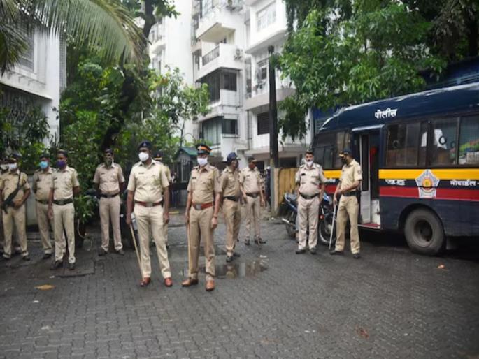 Mumbai Crime News two dead bodies were found in one house at kandivali | कांदिवलीत वृद्ध जोडप्याने संपवलं आयुष्य; मृतदेहासोबतच्या चिठ्ठीने समोर आलं कारण Mumbai Crime News two dead bodies were found in one house at kandivali | कांदिवलीत वृद्ध जोडप्याने संपवलं आयुष्य; मृतदेहासोबतच्या चिठ्ठीने समोर आलं कारण