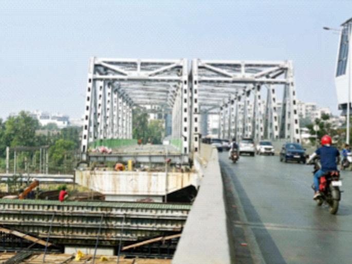 Gokhale Bridge to open at full capacity in May, Bridge Department accelerates construction work | गोखले पूल मे महिन्यात पूर्ण क्षमतेने खुला, पूल विभागाकडून बांधकामाच्या कामाला वेग  Gokhale Bridge to open at full capacity in May, Bridge Department accelerates construction work | गोखले पूल मे महिन्यात पूर्ण क्षमतेने खुला, पूल विभागाकडून बांधकामाच्या कामाला वेग