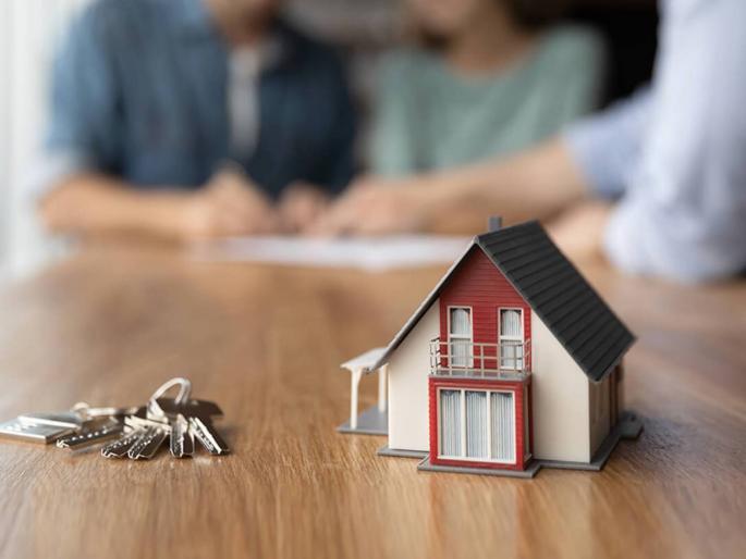 Mumbaikars' dream of home has become expensive! | मुंबईकरांचे गृह स्वप्न महागले! रेडीरेकनर दरांत ३.३९ टक्क्यांनी वाढ: मलबार हिल येथे चौ.फुटाला सर्वाधिक ६५ हजार ९०० रुपये Mumbaikars' dream of home has become expensive! | मुंबईकरांचे गृह स्वप्न महागले! रेडीरेकनर दरांत ३.३९ टक्क्यांनी वाढ: मलबार हिल येथे चौ.फुटाला सर्वाधिक ६५ हजार ९०० रुपये