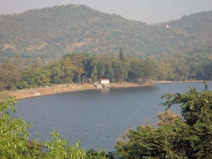 Mumbai has a well and a lake but the water cannot be used as Scarcity still hangs over Mumbaikars | विहीर, तलाव आहे... पण पाणी वापरता येत नाही; अजूनही मुंबईकरांवर टंचाईची तलवार Mumbai has a well and a lake but the water cannot be used as Scarcity still hangs over Mumbaikars | विहीर, तलाव आहे... पण पाणी वापरता येत नाही; अजूनही मुंबईकरांवर टंचाईची तलवार