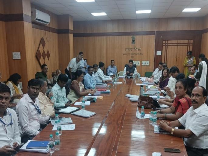 Adopt best education system in educational framework says Education Minister Deepak Kesarkar | शैक्षणिक आराखड्यात सर्वोत्तम शिक्षण पद्धतीचा अंगीकार करा - शिक्षणमंत्री दीपक केसरकर  Adopt best education system in educational framework says Education Minister Deepak Kesarkar | शैक्षणिक आराखड्यात सर्वोत्तम शिक्षण पद्धतीचा अंगीकार करा - शिक्षणमंत्री दीपक केसरकर