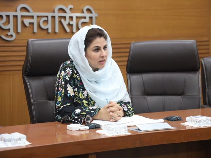 Mumbai News Afghan diplomat caught smuggling 25 kg gold into India | दुबईहून कपड्यात लपवून आणलं २५ किलो सोनं; अफगाणिस्तानच्या बड्या अधिकाऱ्याला पकडलं Mumbai News Afghan diplomat caught smuggling 25 kg gold into India | दुबईहून कपड्यात लपवून आणलं २५ किलो सोनं; अफगाणिस्तानच्या बड्या अधिकाऱ्याला पकडलं