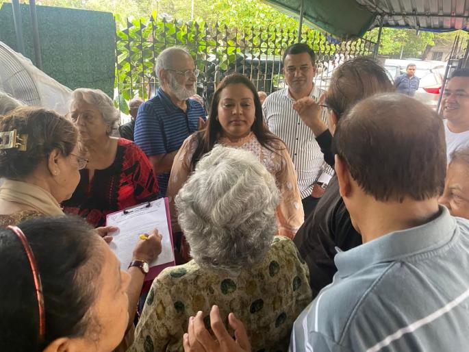 Opposition to "Pay and Park" near Jogas Park | जोगस पार्क जवळील "पे अँण्ड पार्क" ला विरोध Opposition to "Pay and Park" near Jogas Park | जोगस पार्क जवळील "पे अँण्ड पार्क" ला विरोध