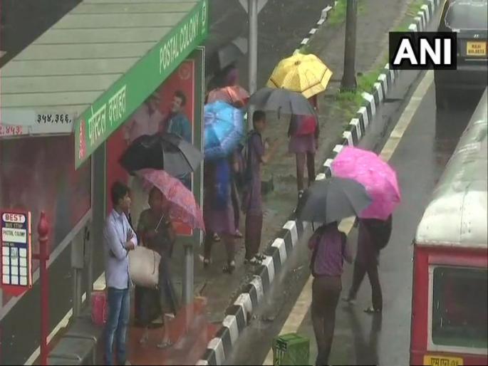 Mumbai rains live updates | Mumbai Rains LIVE :  मुंबईसह उपनगरात जोरदार पावसाची हजेरी Mumbai rains live updates | Mumbai Rains LIVE :  मुंबईसह उपनगरात जोरदार पावसाची हजेरी