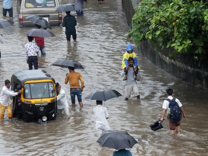 69 k deaths in 268 floods in delhi | ६५ वर्षात... २६८ पुराच्या घटनांत ६९ हजार जणांचा मृत्यू 69 k deaths in 268 floods in delhi | ६५ वर्षात... २६८ पुराच्या घटनांत ६९ हजार जणांचा मृत्यू