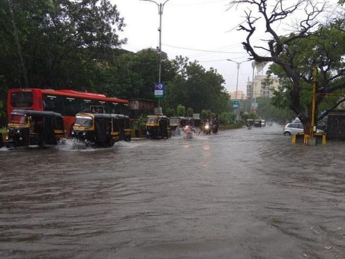 Mumbai Rain Updates Live heavy rainfall in mumbai western central harbour railway disrupted | Mumbai Rain Updates Live: पावसाची दमदार बॅटिंग; पश्चिम, मध्य रेल्वेची सेवा विस्कळीत Mumbai Rain Updates Live heavy rainfall in mumbai western central harbour railway disrupted | Mumbai Rain Updates Live: पावसाची दमदार बॅटिंग; पश्चिम, मध्य रेल्वेची सेवा विस्कळीत