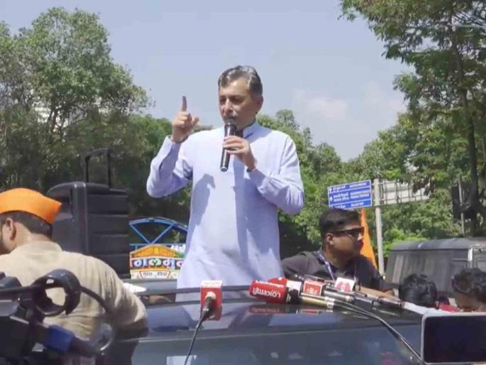 Former MP Sambhaji Raje criticized the BJP from the memorial of Chhatrapati Shivaji Maharaj | "सरदार पटेलांचा पुतळा पूर्ण झाला पण..."; संभाजीराजे छत्रपतींनी स्पष्टच सांगितलं Former MP Sambhaji Raje criticized the BJP from the memorial of Chhatrapati Shivaji Maharaj | "सरदार पटेलांचा पुतळा पूर्ण झाला पण..."; संभाजीराजे छत्रपतींनी स्पष्टच सांगितलं