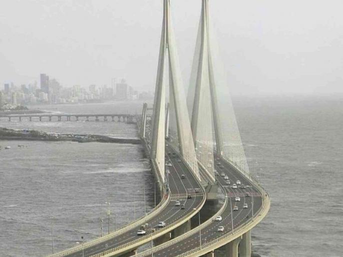 Youth end his life by jumping from sea Link | सी-लिंकवरून उडी घेत तरुणाची आत्महत्या; ओला चालवून करायचा उदरनिर्वाह
