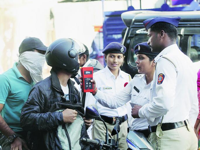 New Motor Vehicles Bill 2019 Complete List Of Fines For Traffic Rule Violations | खबरदार! आजपासून वाहतुकीचे नियम मोडल्यास 15 हजारापर्यंत दंड तर 2 वर्षाची शिक्षा New Motor Vehicles Bill 2019 Complete List Of Fines For Traffic Rule Violations | खबरदार! आजपासून वाहतुकीचे नियम मोडल्यास 15 हजारापर्यंत दंड तर 2 वर्षाची शिक्षा