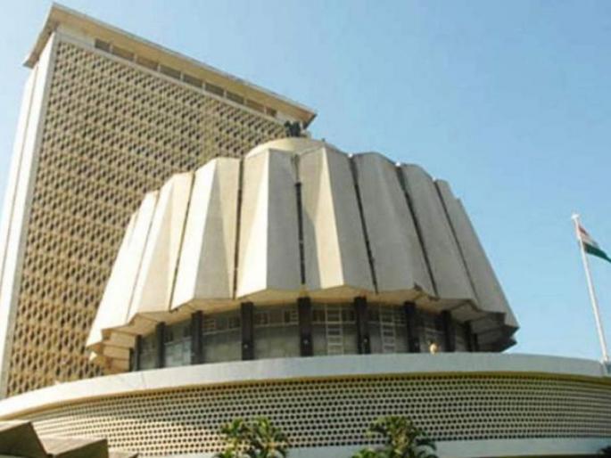 Nagpur's conaminated water issue of the toilets in the Assembly | नागपूर शौचालयाचे पाणी प्रकरण विधानसभेत Nagpur's conaminated water issue of the toilets in the Assembly | नागपूर शौचालयाचे पाणी प्रकरण विधानसभेत