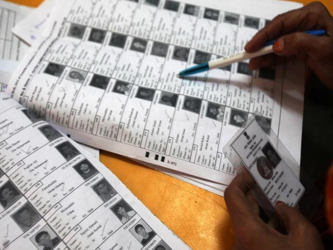 Before the Mumbai Municipal Corporation elections, the voter turnout increased by 50 percent in Malad and Kurla, while there was a big decline in South Mumbai. | मुंबई मनपा निवडणुकीपूर्वी मालाड, कुर्ल्यात वाढले ५० टक्के मतदार, तर दक्षिण मुंबईत झाला मोठी घट Before the Mumbai Municipal Corporation elections, the voter turnout increased by 50 percent in Malad and Kurla, while there was a big decline in South Mumbai. | मुंबई मनपा निवडणुकीपूर्वी मालाड, कुर्ल्यात वाढले ५० टक्के मतदार, तर दक्षिण मुंबईत झाला मोठी घट