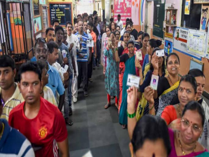 Maharashtra Assembly Election 2024 More than 75 percent voting took place in 25 constituencies of the state | भारीच! 'या' २५ मतदारसंघांमध्ये झालं ७५ टक्क्यांहून अधिक मतदान; ८४.७९ टक्केवाला 'टॉपर' Maharashtra Assembly Election 2024 More than 75 percent voting took place in 25 constituencies of the state | भारीच! 'या' २५ मतदारसंघांमध्ये झालं ७५ टक्क्यांहून अधिक मतदान; ८४.७९ टक्केवाला 'टॉपर'