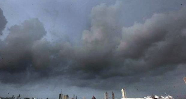 Rain warning in Vidarbha; Decrease in temperature across the state | विदर्भात पावसाचा इशारा; राज्यभरात तापमानात घट Rain warning in Vidarbha; Decrease in temperature across the state | विदर्भात पावसाचा इशारा; राज्यभरात तापमानात घट