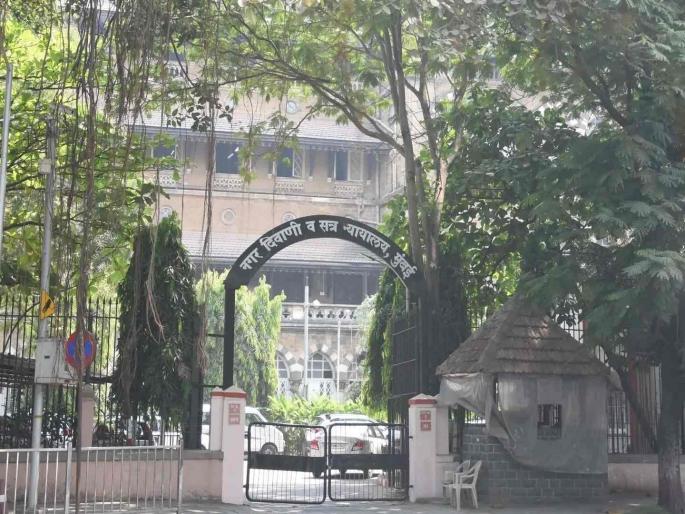 Gangster reaches court with bottle full of dead mosquitoes; What happened in Mumbai session court? | मेलेल्या मच्छरांनी भरलेली बाटली घेऊन कोर्टात पोहचला गँगस्टर; कोर्टात काय घडलं? Gangster reaches court with bottle full of dead mosquitoes; What happened in Mumbai session court? | मेलेल्या मच्छरांनी भरलेली बाटली घेऊन कोर्टात पोहचला गँगस्टर; कोर्टात काय घडलं?