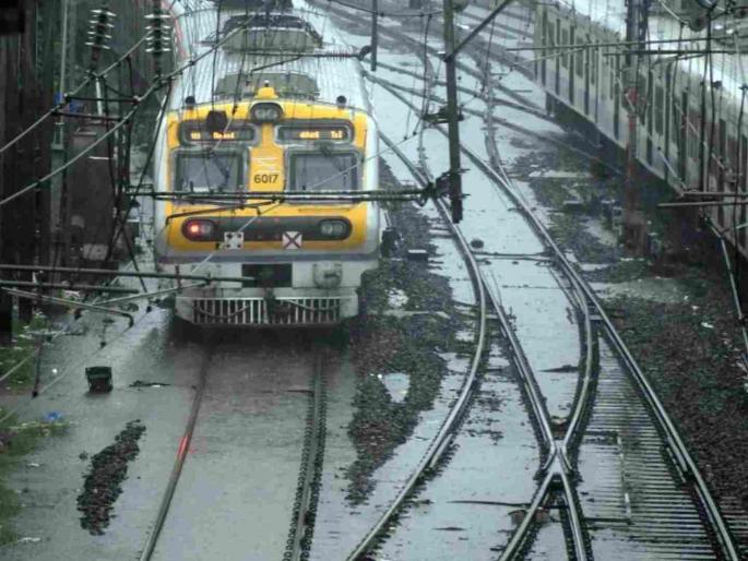 Commissioner Bhushan Gagrani instructions to punish societies if water is left in railway tracks | रेल्वे रुळांमध्ये पाणी सोडल्यास सोसायट्यांवर बडगा, आयुक्त भूषण गगराणींच्या सूचना Commissioner Bhushan Gagrani instructions to punish societies if water is left in railway tracks | रेल्वे रुळांमध्ये पाणी सोडल्यास सोसायट्यांवर बडगा, आयुक्त भूषण गगराणींच्या सूचना