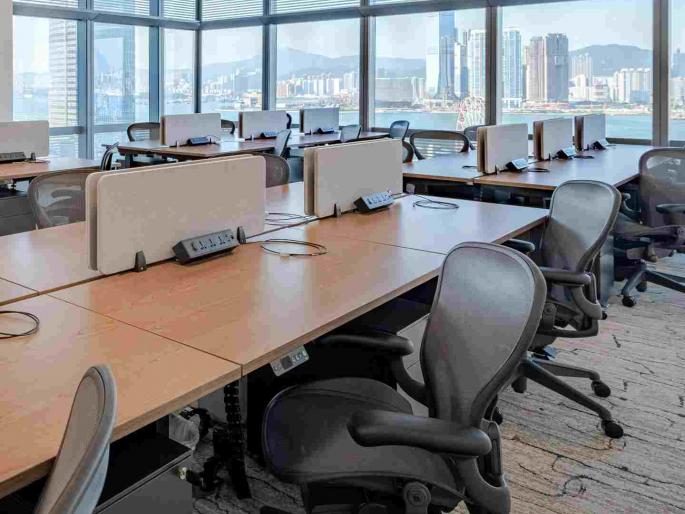 Six times increase in demand for office spaces Andheri area is more preferred! | कार्यालयीन जागांच्या मागणीत सहा पट वाढ, अंधेरी परिसराला अधिक पसंती! Six times increase in demand for office spaces Andheri area is more preferred! | कार्यालयीन जागांच्या मागणीत सहा पट वाढ, अंधेरी परिसराला अधिक पसंती!