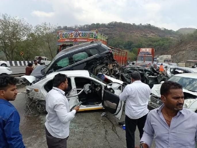 Mumbai-Pune Highway Accident: Fatal accident on Mumbai-Pune Expressway, 11 cars collided; Watch the shocking video | Mumbai-Pune Highway Accident: मुंबई-पुणे एक्सप्रेसवेवर भीषण अपघात, 11 गाड्या एकमेकांवर आदळल्या; पाहा धक्कादायक Video... Mumbai-Pune Highway Accident: Fatal accident on Mumbai-Pune Expressway, 11 cars collided; Watch the shocking video | Mumbai-Pune Highway Accident: मुंबई-पुणे एक्सप्रेसवेवर भीषण अपघात, 11 गाड्या एकमेकांवर आदळल्या; पाहा धक्कादायक Video...