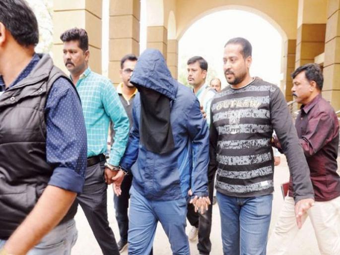 Pulwama Attack: Mumbai connection to Pulwama attack? The young man sent to Aishwarya's residence in Kashmir, sent to Kashmir 15 thousand | Pulwama Attack : पुलवामा हल्ल्याचं मुंबई कनेक्शन ? Pulwama Attack: Mumbai connection to Pulwama attack? The young man sent to Aishwarya's residence in Kashmir, sent to Kashmir 15 thousand | Pulwama Attack : पुलवामा हल्ल्याचं मुंबई कनेक्शन ?