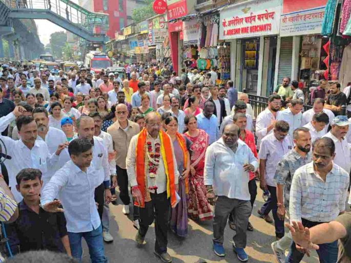 rallies of all party candidates at various places in mumbai | कुठे दुरंगी, कुठे तिरंगी लढत! ठिकठिकाणी सर्वपक्षीय उमेदवारांचे रॅली काढून शक्तिप्रदर्शन rallies of all party candidates at various places in mumbai | कुठे दुरंगी, कुठे तिरंगी लढत! ठिकठिकाणी सर्वपक्षीय उमेदवारांचे रॅली काढून शक्तिप्रदर्शन