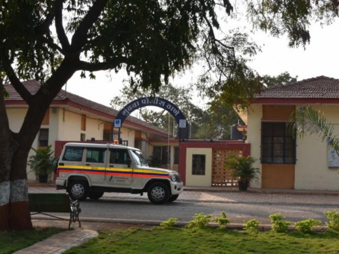 Caught a gang preparing to rob a petrol pump Performance of Mundhwa Police | पेट्रोल पंपावर दरोडा टाकण्याच्या तयारीत असलेल्या टोळीला पकडले; मुंढवा पोलिसांची कामगिरी