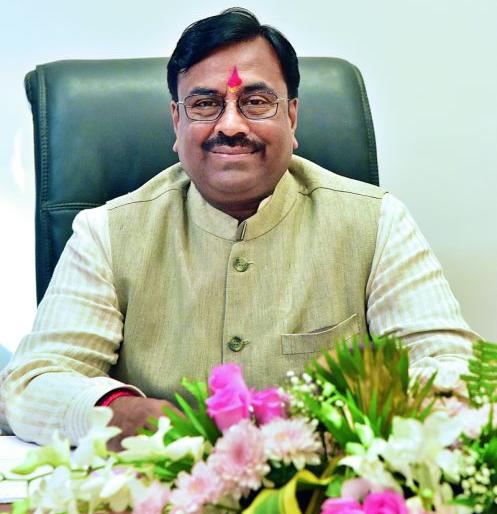 No e-way bill on freight upto one lakh rupees under the state: Sudhir Mungantiwar | राज्यांतर्गत एक लाख रुपयापर्यंतच्या मालवाहतुकीवर ई-वे बिल नाही : सुधीर मुनगंटीवार No e-way bill on freight upto one lakh rupees under the state: Sudhir Mungantiwar | राज्यांतर्गत एक लाख रुपयापर्यंतच्या मालवाहतुकीवर ई-वे बिल नाही : सुधीर मुनगंटीवार