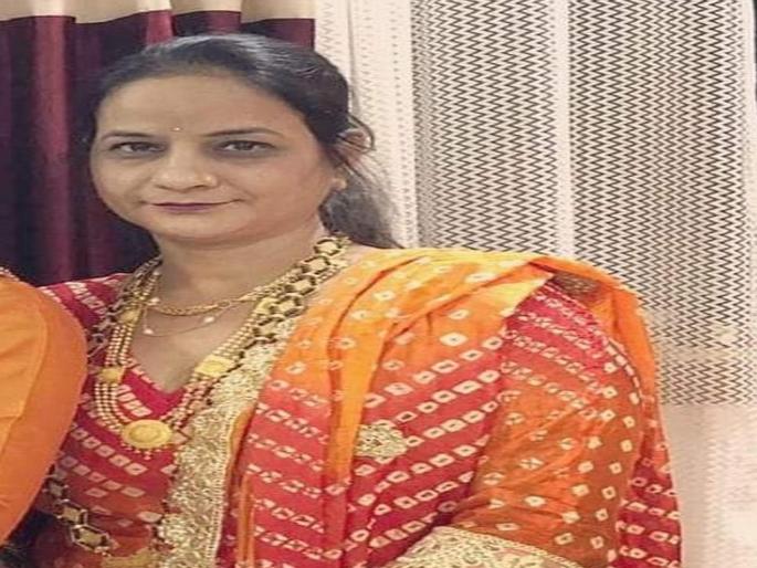 Husband killed wife due to taking extra marital affair | चारित्र्यावर संशय घेत पतीने केली पत्नीची गळा कापून केली हत्या  