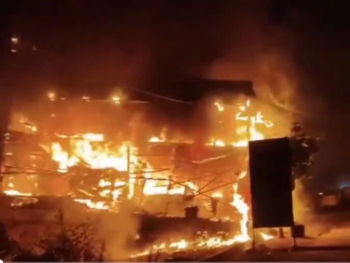 Video moradabad restaurant fir cylinder blast katghar police station | Video - अग्निकल्लोळ! रेस्टॉरंटमध्ये भीषण आग; एकामागून एक ४ सिलिंडरचा स्फोट, महिलेचा मृत्यू Video moradabad restaurant fir cylinder blast katghar police station | Video - अग्निकल्लोळ! रेस्टॉरंटमध्ये भीषण आग; एकामागून एक ४ सिलिंडरचा स्फोट, महिलेचा मृत्यू
