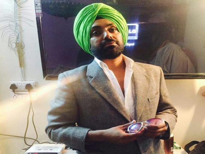 Jozindar's professor financial relationship with the young woman, found in the house | जोझिंदरचे प्राध्यापक युवतीशी अर्थिक संबंध, घरात सापडली चिठ्ठी  Jozindar's professor financial relationship with the young woman, found in the house | जोझिंदरचे प्राध्यापक युवतीशी अर्थिक संबंध, घरात सापडली चिठ्ठी