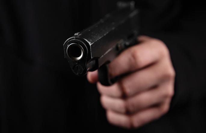 Person was shot dead in Warora | वरोऱ्यात वैमनस्यातून गोळ्या झाडून इसमाची हत्या