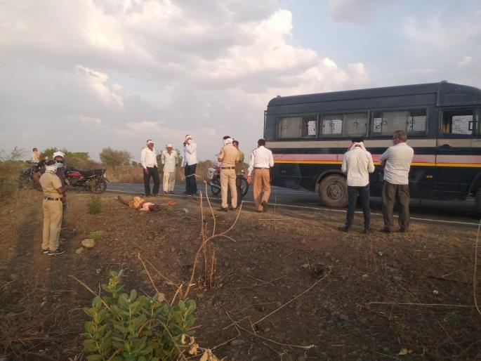 Old mother murder; Accused son Arested | वृद्ध मातेची दगडाने ठेचून हत्या; आरोपी मुलगा गजाआड Old mother murder; Accused son Arested | वृद्ध मातेची दगडाने ठेचून हत्या; आरोपी मुलगा गजाआड