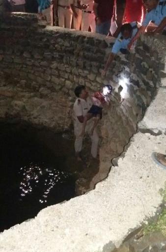 The horrific sequence of a fight with his wife: The father killed two children | पत्नीशी झालेल्या भांडणाचे भीषण पर्यवसान : वडिलांनी केली दोन मुलांची हत्या