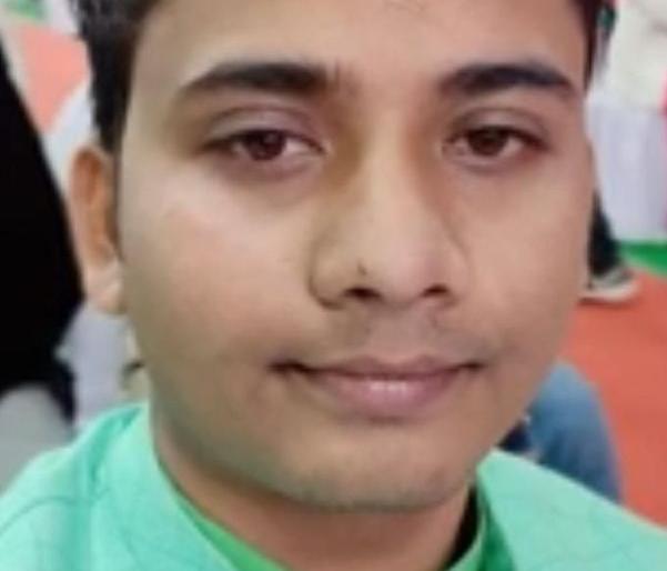 Suspicious death of policeman's son in Nagpur: Missing for 24 hours | नागपुरात पोलीस कर्मचाऱ्यांच्या मुलाचा संशयास्पद मृत्यू : २४ तासांपासून होता बेपत्ता Suspicious death of policeman's son in Nagpur: Missing for 24 hours | नागपुरात पोलीस कर्मचाऱ्यांच्या मुलाचा संशयास्पद मृत्यू : २४ तासांपासून होता बेपत्ता