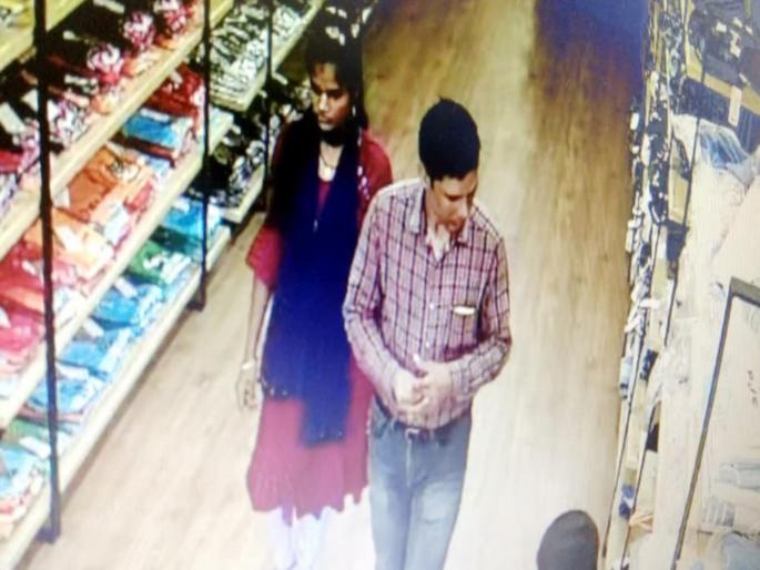 Police reached the girlfriend killer from the shopping bill dispute first marriage Surat | शॉपिंग बिलाच्या मदतीने प्रेयसीच्या मारेकऱ्यापर्यंत पोहोचले पोलीस, 'हे' होतं हत्येमागचं कारण! Police reached the girlfriend killer from the shopping bill dispute first marriage Surat | शॉपिंग बिलाच्या मदतीने प्रेयसीच्या मारेकऱ्यापर्यंत पोहोचले पोलीस, 'हे' होतं हत्येमागचं कारण!