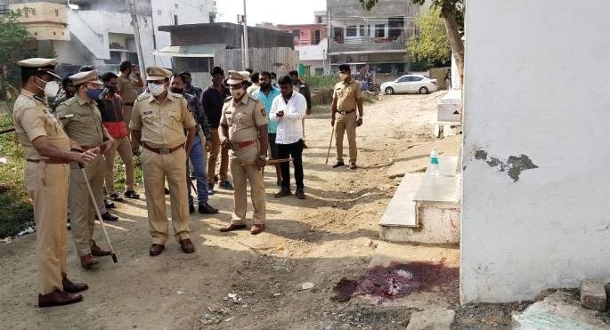 Friends became enemies! Horrific murder of a Autorikshaw driver in Wathoda, Nagpur | मित्र बनले वैरी ! नागपुरातील वाठोड्यात ऑटोचालकाची भीषण हत्या