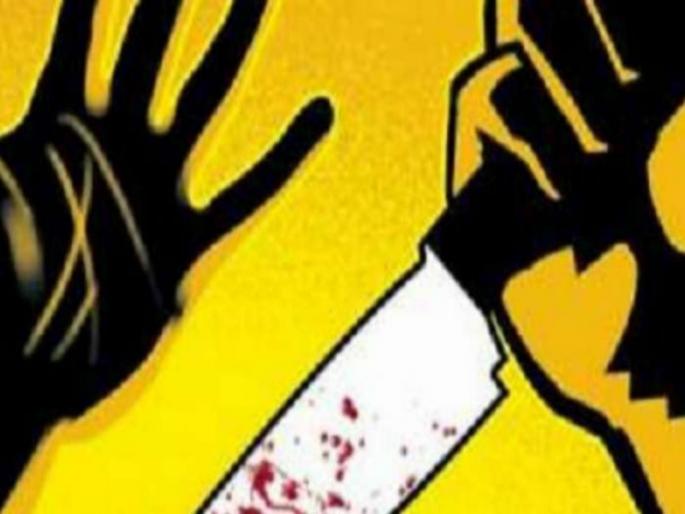 Shocking! The tempo robbed the driver out of fear of being stabbed, while the driver's mother was beaten | धक्कादायक! टेम्पो चालकाला कोयत्याच्या धाक दाखवून लुबाडले, तर चालकाच्या आईला केली मारहाण Shocking! The tempo robbed the driver out of fear of being stabbed, while the driver's mother was beaten | धक्कादायक! टेम्पो चालकाला कोयत्याच्या धाक दाखवून लुबाडले, तर चालकाच्या आईला केली मारहाण