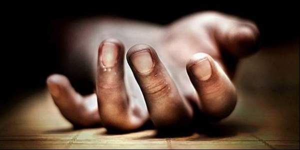 Wife's assault from domestic dispute | घरगुती वादातून पत्नीची हत्त्या Wife's assault from domestic dispute | घरगुती वादातून पत्नीची हत्त्या