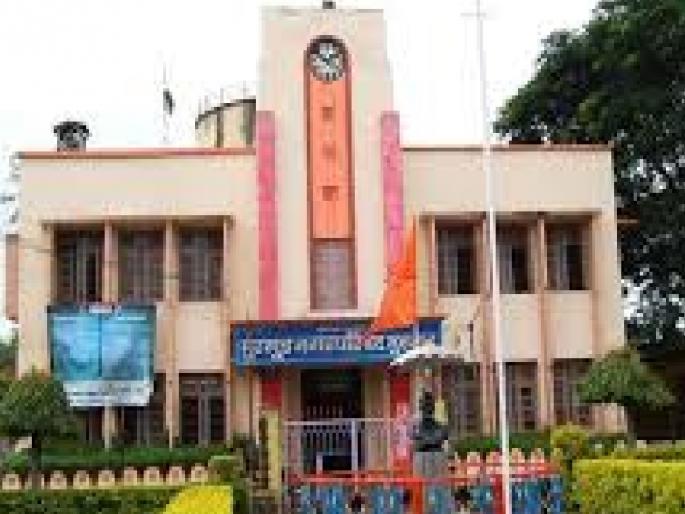 Namaz recited in Sub President's office, Two employees of Murgud Municipal Corporation were dismissed | Kolhapur: उपनगराध्यक्ष कार्यालयात नमाज पठण, मुरगूड नगरपालिकेच्या दोन कर्मचाऱ्यांना डच्चू Namaz recited in Sub President's office, Two employees of Murgud Municipal Corporation were dismissed | Kolhapur: उपनगराध्यक्ष कार्यालयात नमाज पठण, मुरगूड नगरपालिकेच्या दोन कर्मचाऱ्यांना डच्चू