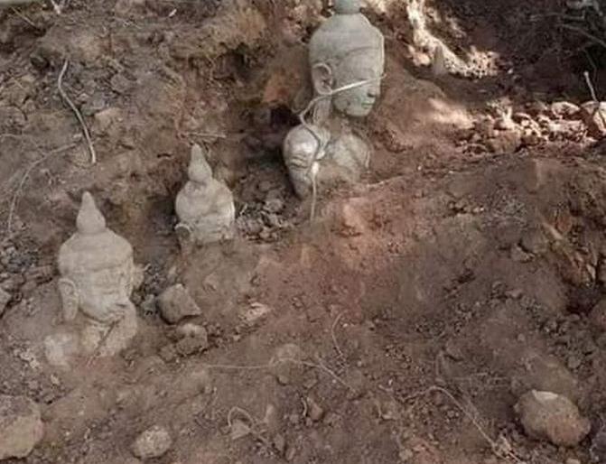 Preserve Buddhist objects found in the Ram Temple area | राममंदिर परिसरात सापडलेल्या बौद्ध धर्माच्या वस्तूंचे जतन करा; सर्वोच्च न्यायालयात याचिका Preserve Buddhist objects found in the Ram Temple area | राममंदिर परिसरात सापडलेल्या बौद्ध धर्माच्या वस्तूंचे जतन करा; सर्वोच्च न्यायालयात याचिका