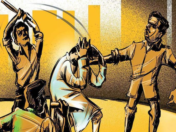 Muslim Man Beaten For Reading Bhagavad Gita in Aligarh | भगवद्गीता वाचणाऱ्या मुस्लिम व्यक्तीला मारहाण; तरुणांनी हिसकावली धार्मिक पुस्तकं Muslim Man Beaten For Reading Bhagavad Gita in Aligarh | भगवद्गीता वाचणाऱ्या मुस्लिम व्यक्तीला मारहाण; तरुणांनी हिसकावली धार्मिक पुस्तकं