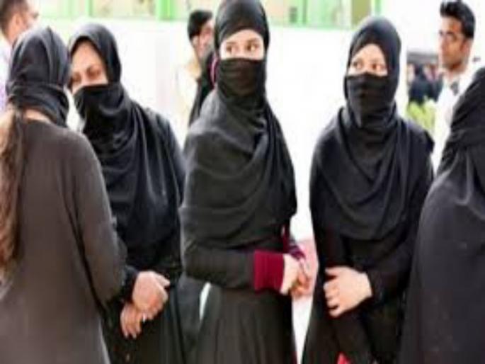 Plea to Supreme Court of Muslim couple in Pune for access to women in mosque | मस्जिदीमध्ये महिला प्रवेशासाठी पुण्यातील मुस्लिम जोडप्याची सर्वोच्च न्यायालयात याचिका  Plea to Supreme Court of Muslim couple in Pune for access to women in mosque | मस्जिदीमध्ये महिला प्रवेशासाठी पुण्यातील मुस्लिम जोडप्याची सर्वोच्च न्यायालयात याचिका