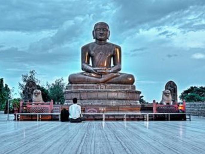 Mahaveer Jayanti 2023: On the occasion of Mahaveer Jayanti, read the story of Yama's servants told by Lord Mahaveer! | Mahaveer Jayanti 2023: महावीर जयंतीनिमित्त वाचा भगवान महावीरांनी सांगितलेली यमाच्या सेवकांची गोष्ट! Mahaveer Jayanti 2023: On the occasion of Mahaveer Jayanti, read the story of Yama's servants told by Lord Mahaveer! | Mahaveer Jayanti 2023: महावीर जयंतीनिमित्त वाचा भगवान महावीरांनी सांगितलेली यमाच्या सेवकांची गोष्ट!