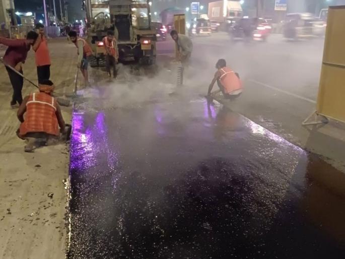 road potholes to be covered at night in mumbai appointment of engineers in 227 divisions | मुंबईत रात्रीच्या वेळी बुजवणार रस्त्यांवरील खड्डे; २२७ प्रभागांमध्ये अभियंत्यांची नियुक्ती road potholes to be covered at night in mumbai appointment of engineers in 227 divisions | मुंबईत रात्रीच्या वेळी बुजवणार रस्त्यांवरील खड्डे; २२७ प्रभागांमध्ये अभियंत्यांची नियुक्ती