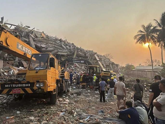Myanmar earthquake death toll rises to 2,700, woman trapped under rubble saved | म्यानम्यार भूकंपातील मृतांची संख्या २७०० वर, ढिगाऱ्याखाली अडकलेल्या महिलेचे प्राण वाचविले Myanmar earthquake death toll rises to 2,700, woman trapped under rubble saved | म्यानम्यार भूकंपातील मृतांची संख्या २७०० वर, ढिगाऱ्याखाली अडकलेल्या महिलेचे प्राण वाचविले