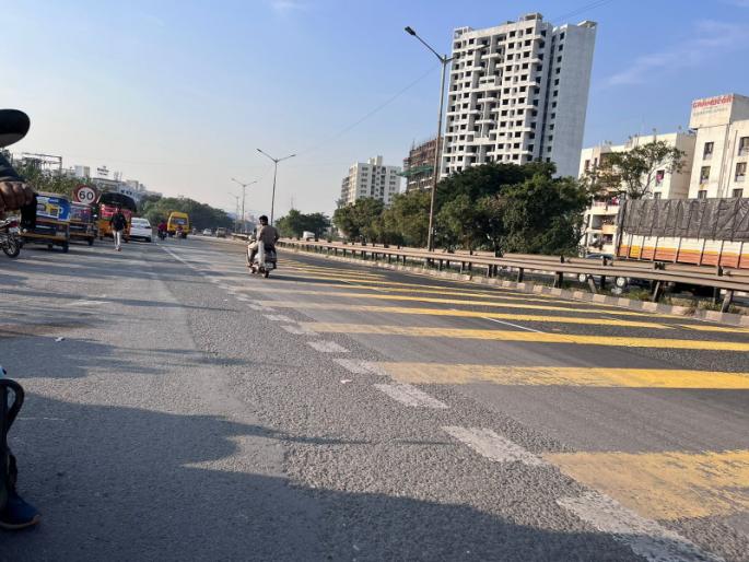 Panels Streetlights Cameras 80 percent of accidents despite taking measures the recommending committee failed | फलक-पथदिवे-कॅमेरा; उपाययोजना करूनही ८० टक्के अपघात, सुचविणारी समितीच ‘नापास’ Panels Streetlights Cameras 80 percent of accidents despite taking measures the recommending committee failed | फलक-पथदिवे-कॅमेरा; उपाययोजना करूनही ८० टक्के अपघात, सुचविणारी समितीच ‘नापास’