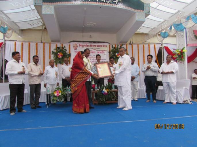Inauguration of theater and girls for Sanitary Napkin Vending Machine at Anpur in Raver Taluk | रावेर तालुक्यातील ऐनपूर येथे रंगमंच व मुलींसाठी सॅनिटरी नॅपकिन व्हेंडींग मशिनचे उद्घाटन Inauguration of theater and girls for Sanitary Napkin Vending Machine at Anpur in Raver Taluk | रावेर तालुक्यातील ऐनपूर येथे रंगमंच व मुलींसाठी सॅनिटरी नॅपकिन व्हेंडींग मशिनचे उद्घाटन